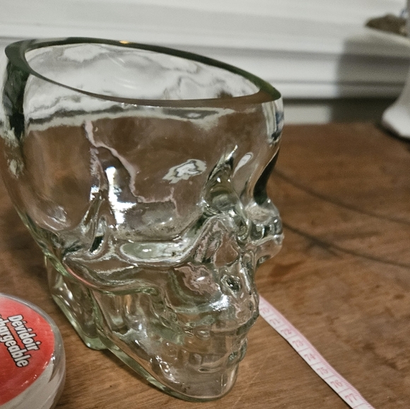 Clear glass skull - Picture 6 of 7